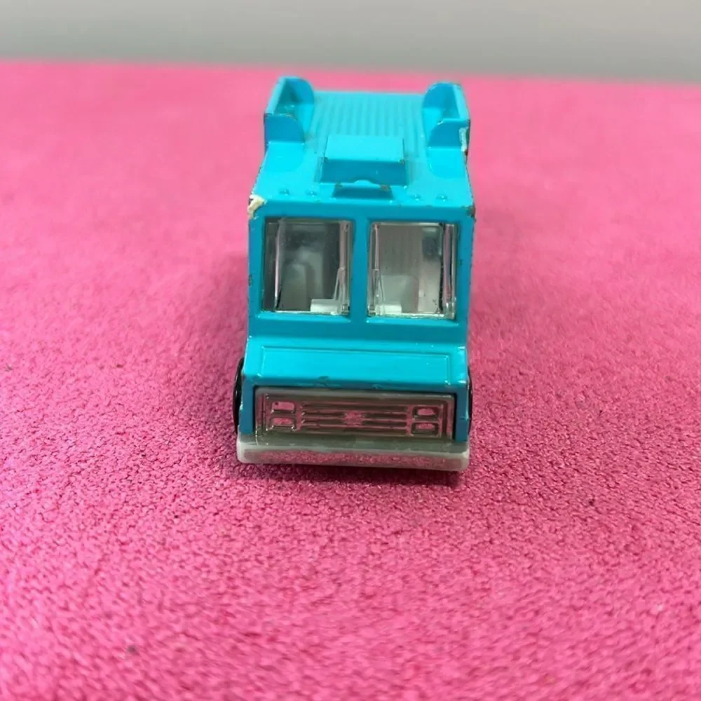 Vintage Collectible Hot Wheels Food Truck